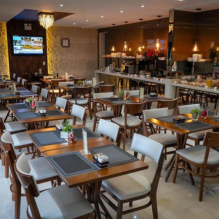 Adria Premium Hotel グアラプアバ エクステリア 写真