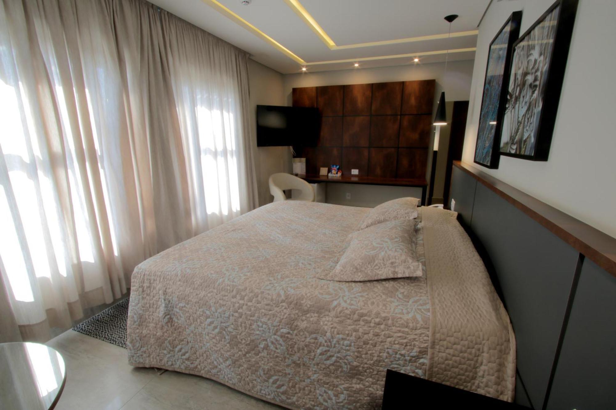 Adria Premium Hotel グアラプアバ エクステリア 写真