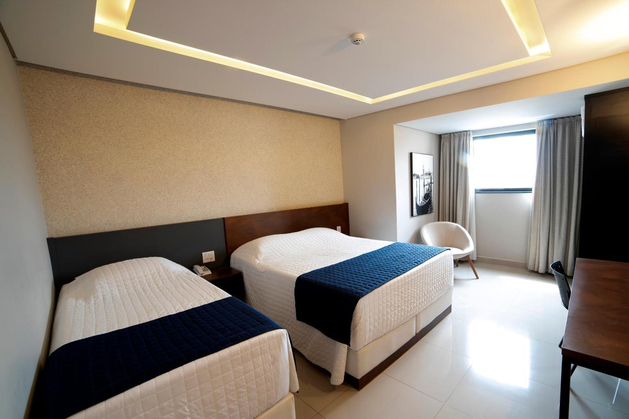 Adria Premium Hotel グアラプアバ エクステリア 写真