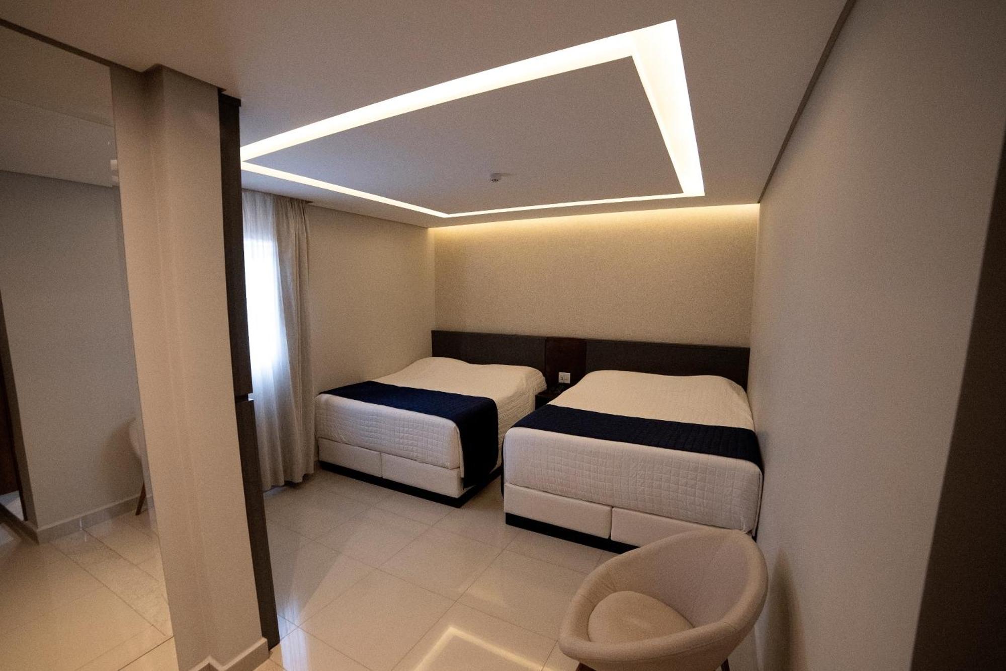Adria Premium Hotel グアラプアバ 部屋 写真