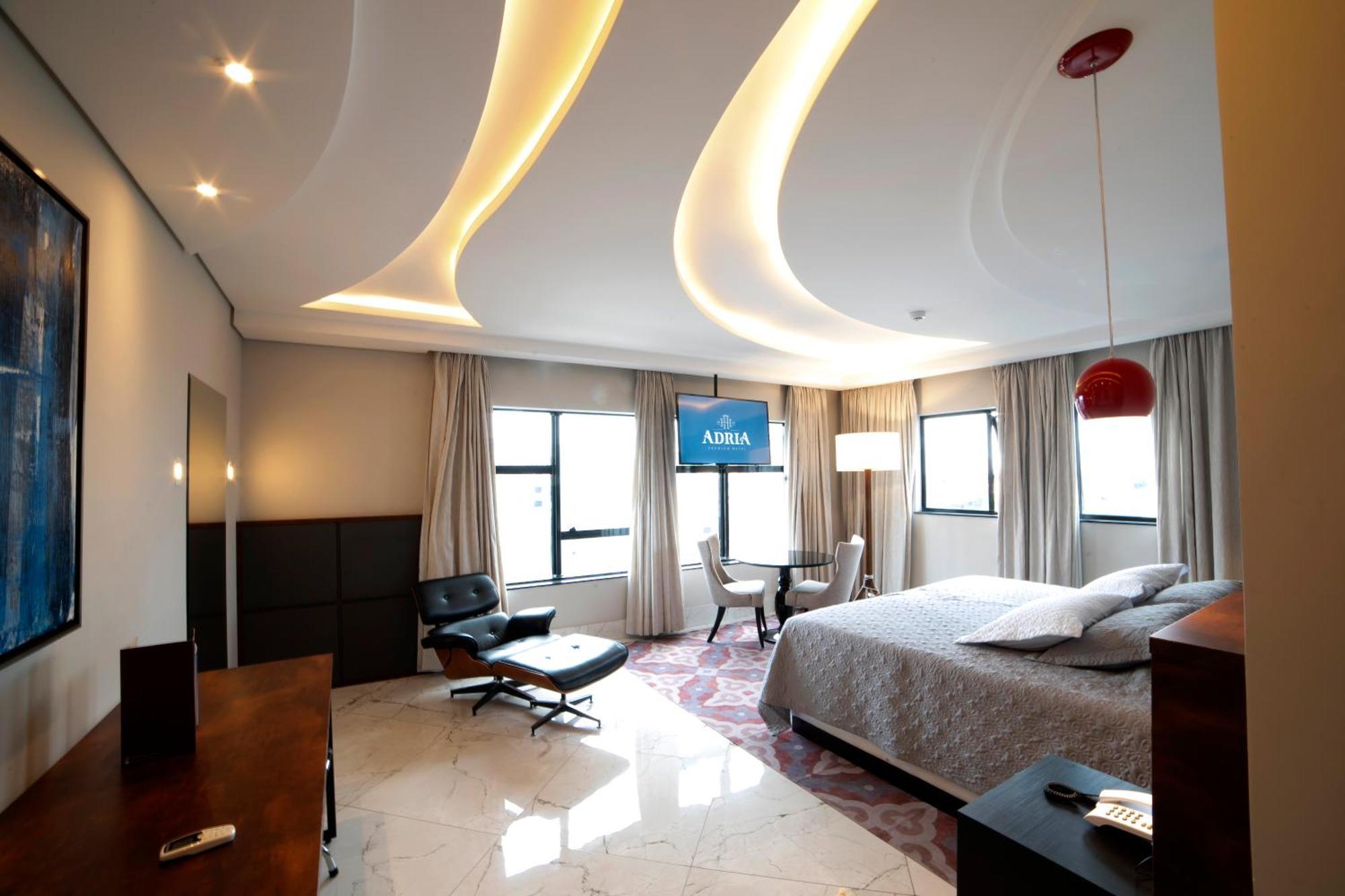 Adria Premium Hotel グアラプアバ 部屋 写真