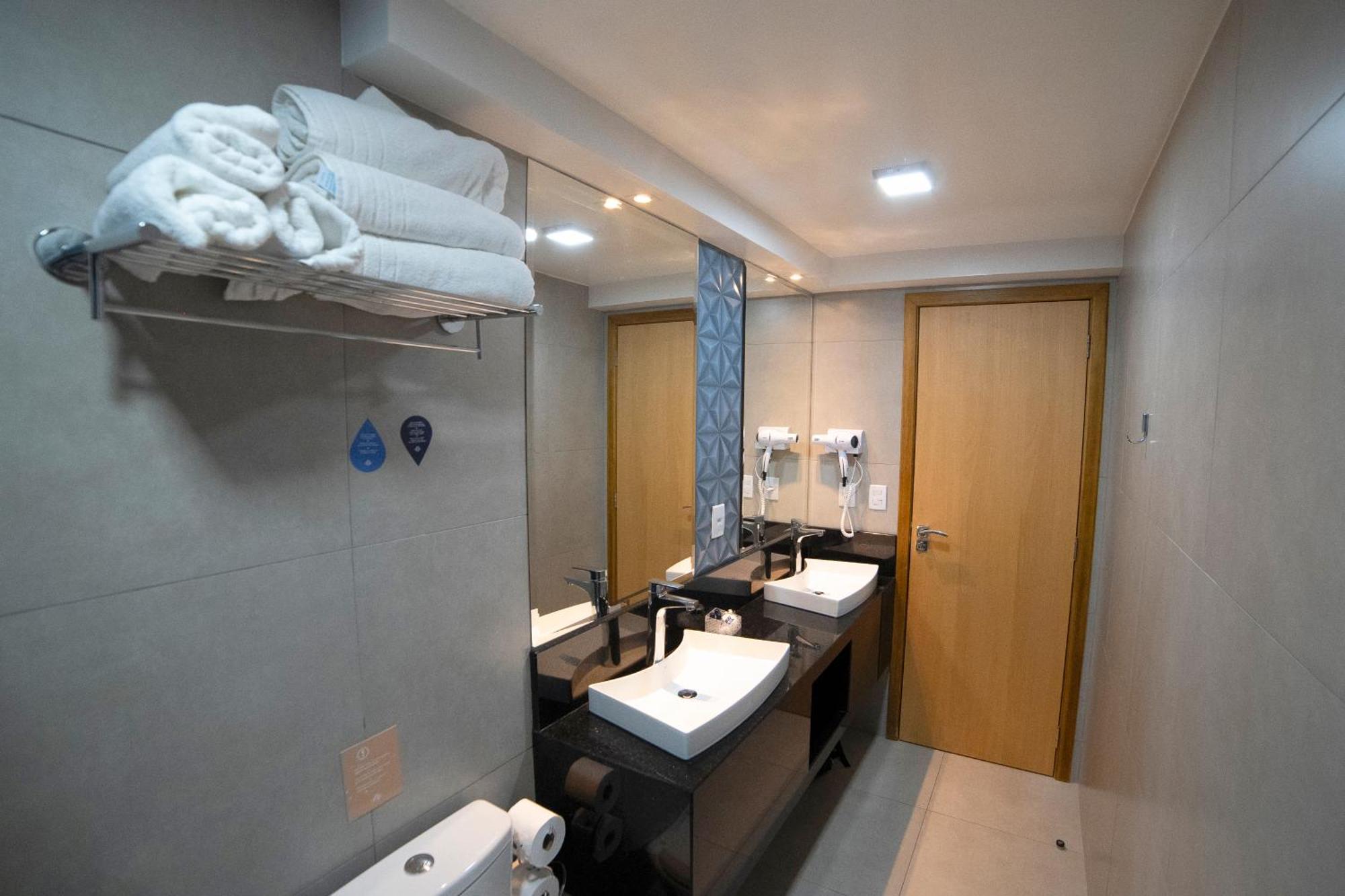 Adria Premium Hotel グアラプアバ 部屋 写真